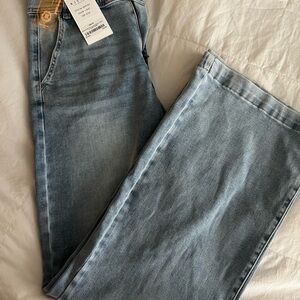 Risen- Sasha High Rise- Double ButtonStylish-High Rise - Light Blue Jeans